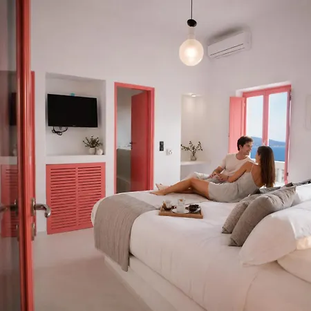 Aparthotel Mamma Mia Santorini Suites-volcano -caldera -sunset View