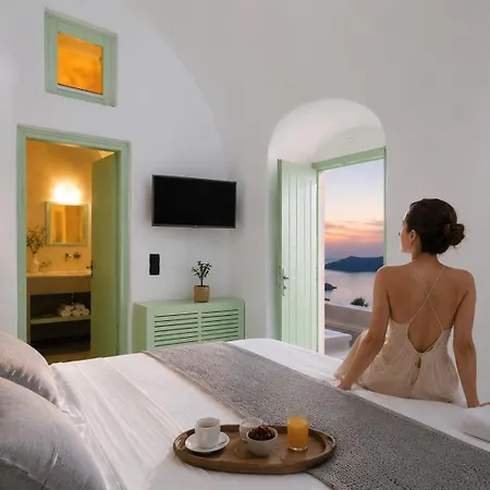 Aparthotel Mamma Mia Santorini Suites-volcano -caldera -sunset View
